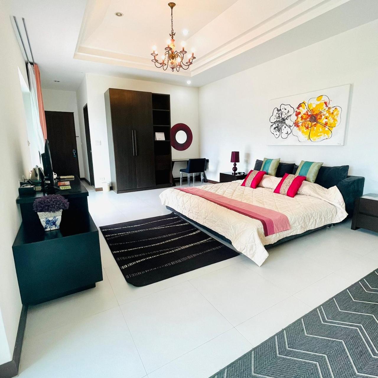 Baan Ing Khao Hotel Pakchong Exterior photo